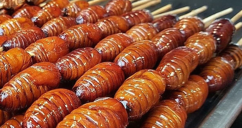 Ulat Sagu Viral di Thailand Selatan, Didorong Jadi Menu Internasional